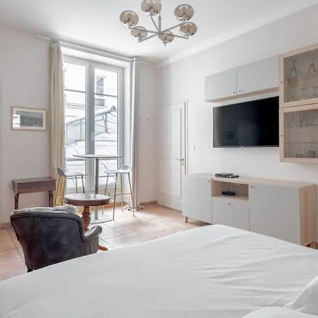 Apartment Serenity By Suitehomeparis Paris